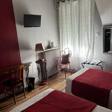 Le Pont De L'aube Hotel 2*