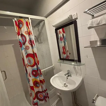 Hotel Le Pont De L'aube 2*