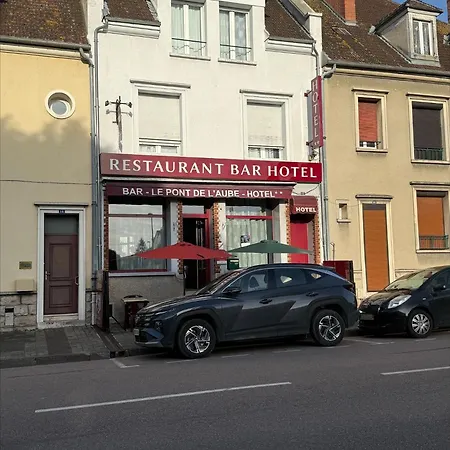 Le Pont De L'aube Hotel 2*