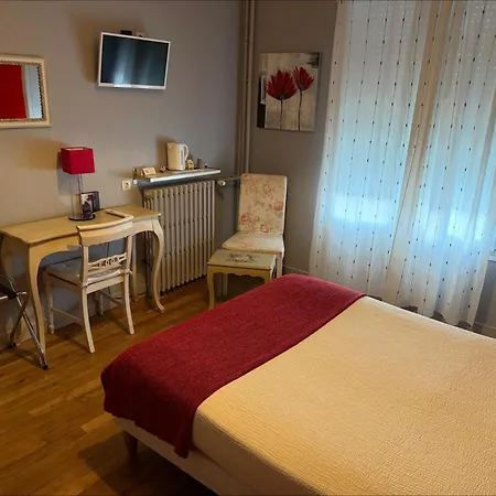 Le Pont De L'aube Hotel 2*