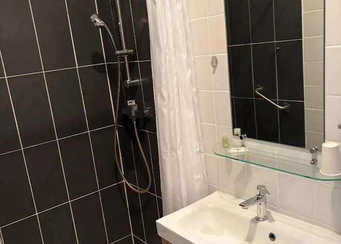 Hotel Le Pont De L'aube 2*