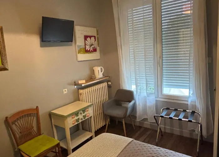 Le Pont De L'aube 2*